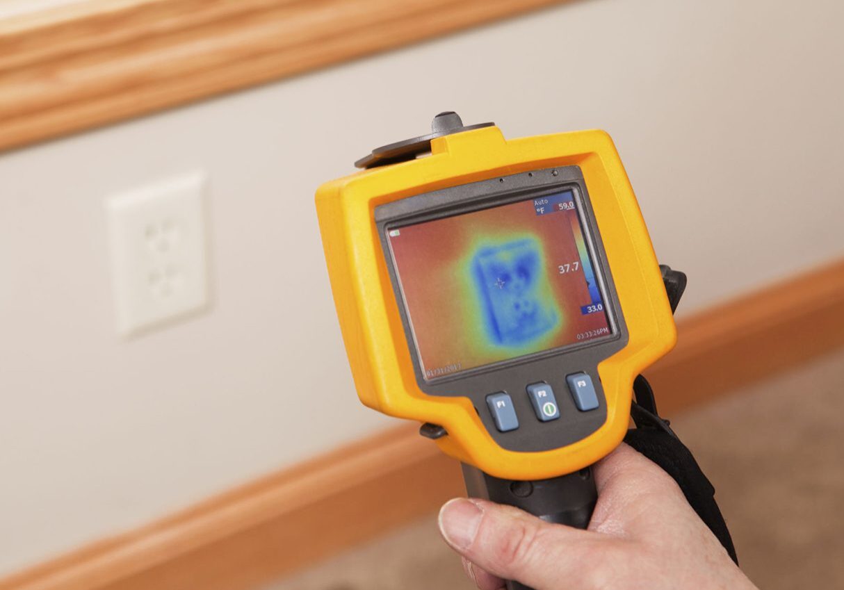 Thermal camera displaying wall heat signature.